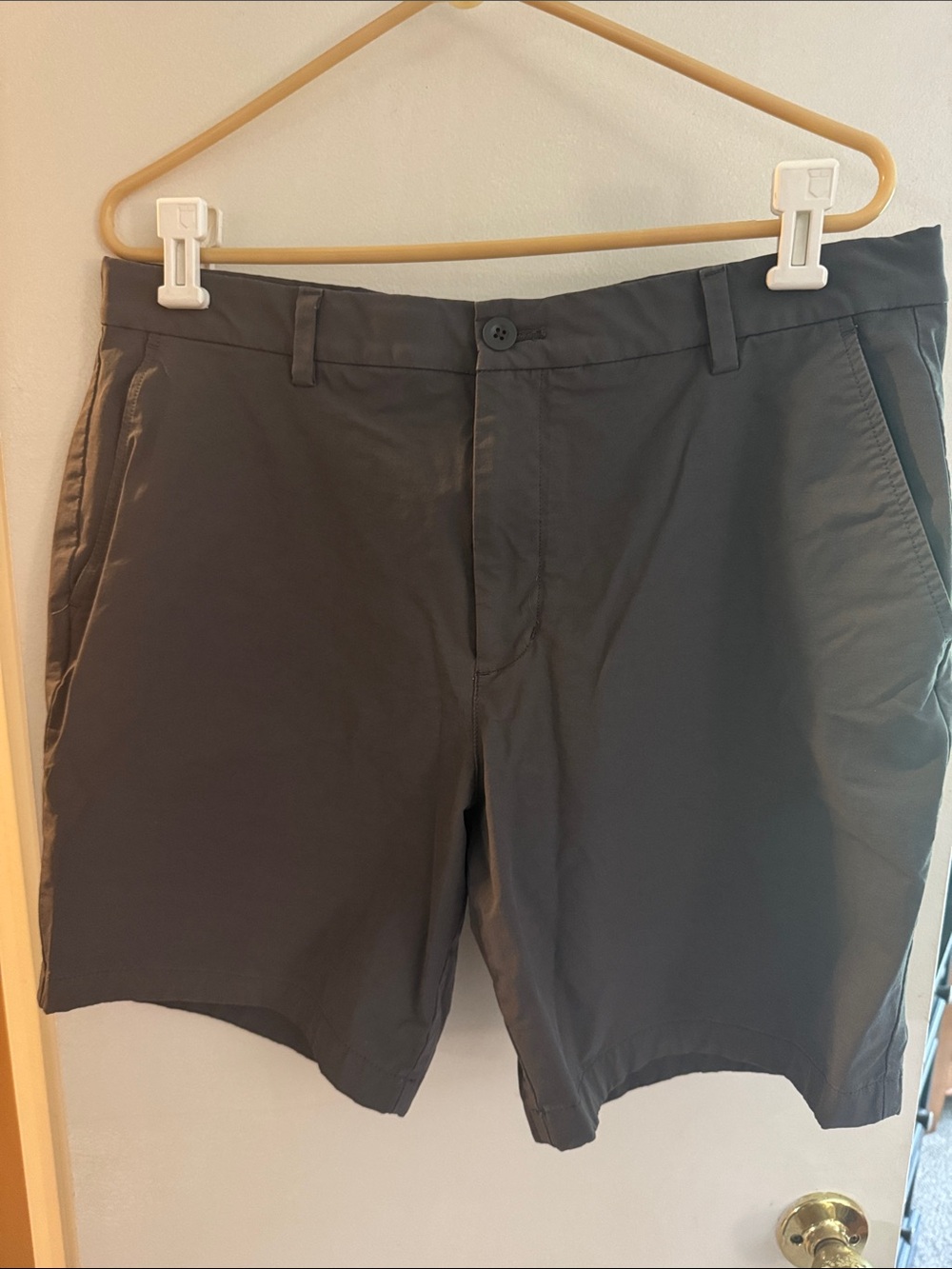 Vineyard Vines Men's Gray Performance Shorts